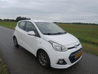 škoda osobní automobily Hyundai I-10 1.0 I  Motion 2014 [ Nieuwe Model 5drs Airco Stoelverwarming 2014/12