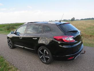 Auto incidentate Renault Mégane 1.5 DCi GT Line 125pk Parkeerschade Instappen en rijden 2013/4