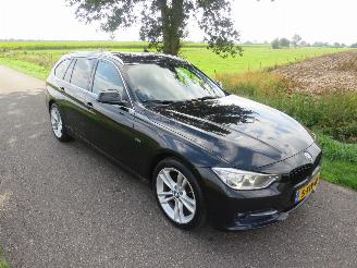 skadebil auto BMW 3-serie Touring 1.6  136pk  Automaat  High Executive 2014  [ zeer luxe uitvoering top staat 2014/6