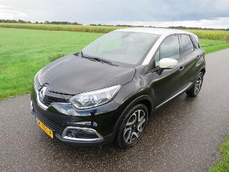 skadebil auto Renault Captur 0.9 TCe Dynamique 5drs Camera Navigatie160.000km vol optie 2016/9