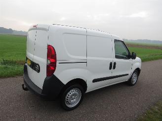 skadebil bedrijf Opel Combo 1.3 CDTi Eco Flex 2016 euro 5 160.000km nap Airco L1 H1 2016/8