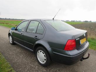 Volkswagen Bora 2.3 V5 Highline Sedan 213000 Airco  Topstaat picture 26
