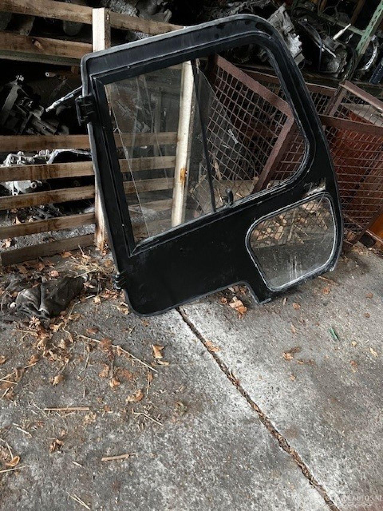 Willys  yale heftruck deuren