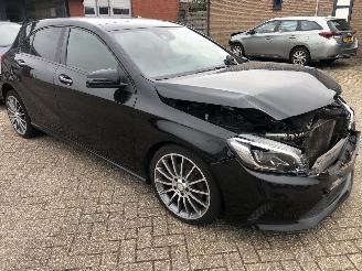 skadebil auto Mercedes A-klasse A 220 d motorsport edition 2016/12