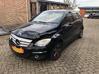 Schadeauto Mercedes B-klasse b 150 bussines klasse 2009/7