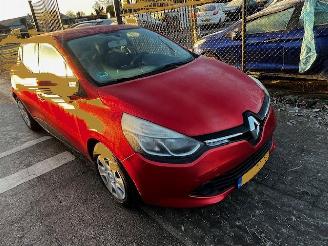 krockskadad bil auto Renault Clio 0.9 EXPRESSION 2013/6