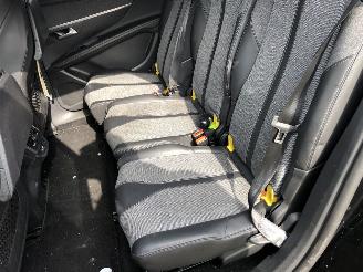 Peugeot 5008 1.2 pure tech allure picture 17