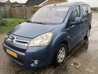 damaged passenger cars Citroën Berlingo Berlingo 1.6-16V Multispace 2008/8