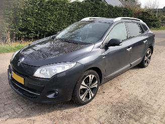 skadebil auto Renault Mégane 1.4 tce bose 2012/1