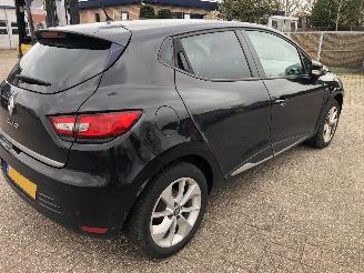 Renault Clio 0.9 TCE  BOSE picture 5