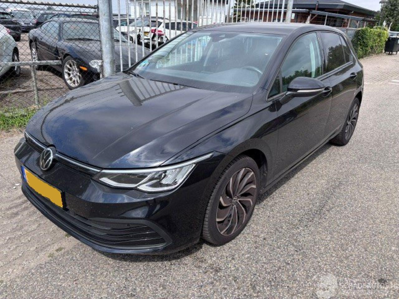 Volkswagen Golf life   1.0