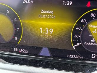 Volkswagen Golf life   1.0 picture 9