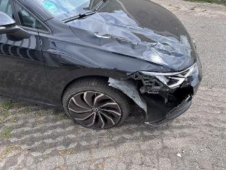 Volkswagen Golf life   1.0 picture 4
