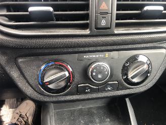 Hyundai I-10 i10 1.0 Comfort picture 9