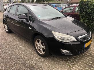krockskadad bil auto Opel Astra Astra 1.4 Edition 2010/6
