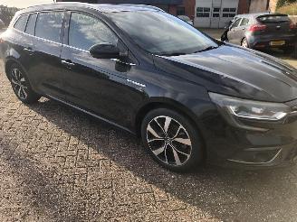Renault Mégane megane estate 1.2 tce signature exclusive picture 3