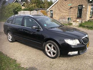 Auto incidentate Skoda Superb Superb Combi Superb Combi - 2.0 tdi automaat 2010/3