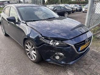 Vaurioauto  passenger cars Mazda 3 2.0 GT-M 2016/2