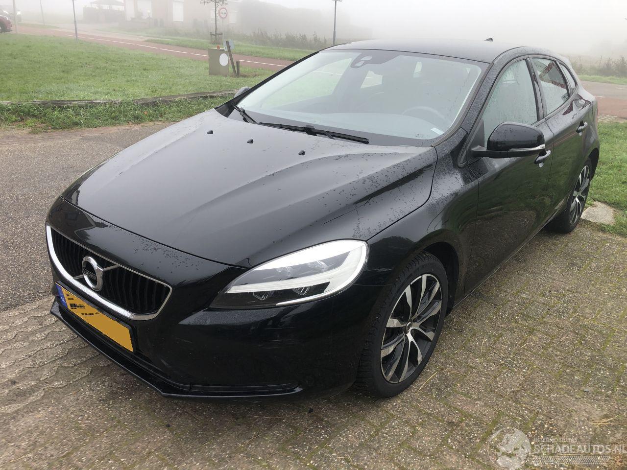 Volvo V-40 1.5 T3 Polar+ Sport