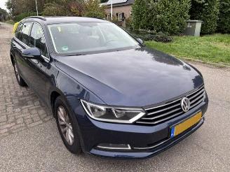 Vaurioauto  passenger cars Volkswagen Passat 1.6tdi 2016/11