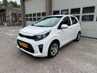 Unfallwagen Kia Picanto 1.0 DPi Comfortline Airco Cruise 2023/6