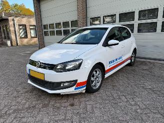 damaged passenger cars Volkswagen Polo 1.2 TDI Bluemotion Clima Cruise 2011/8