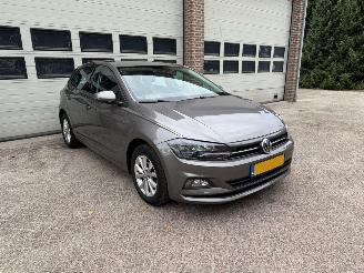 Vaurioauto  passenger cars Volkswagen Polo 1.0 TSI Navi Clima Cruise NAP 2017/11