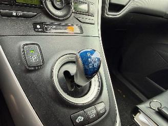 Toyota Auris 1.8 Full Hybrid Dynamic Navi Clima Cruise picture 9
