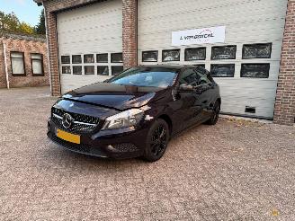 Avarii autoturisme Mercedes A-klasse 200 Ambition Automaat Navi 2014/8
