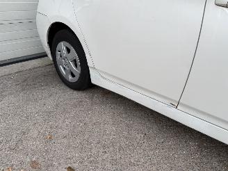 Toyota Prius 1.8 Executive Automaat Pano Solar Navi Clima picture 17