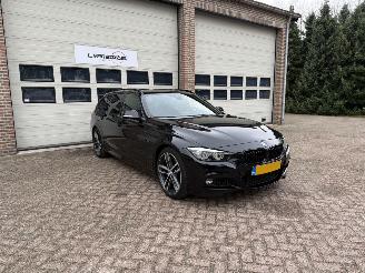 krockskadad bil auto BMW 3-serie 318i M-Sport Automaat Pano 124942 Km NAP ! 2019/1