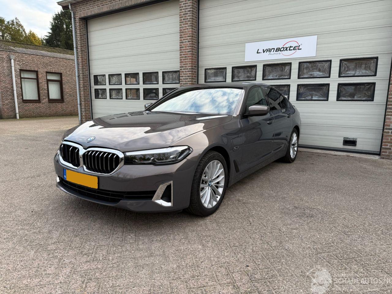 BMW 5-serie 530e Business Edition Plus Leder 66443 Km NAP !