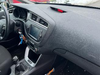 Kia Ceed 1.0 T-GDI Design Edition Navi Clima NAP ! picture 6