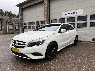 Damaged car Mercedes A-klasse 180 Prestige Automaat Navi Cruise 2014/11
