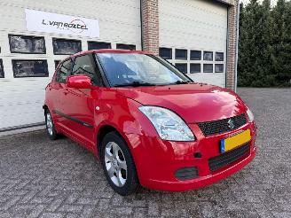 krockskadad bil auto Suzuki Swift 1.3 GA Airco 2007/1
