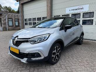 damaged passenger cars Renault Captur 1.3 TCe Initiale Paris Automaat Navi Clima 45766 Km ! 2019/2