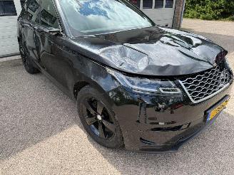 Land Rover Range Rover Velar 2.0 l4 Turbo AWD R-Dynamic Automaat Pano picture 18