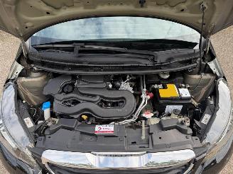 Peugeot 108 1.0 e-VTi Active Automaat Navi AC NAP picture 15