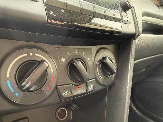 Suzuki Swift 1.2 Base Airco picture 9