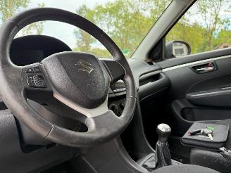 Suzuki Swift 1.2 Base Airco picture 8
