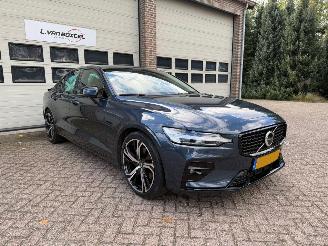 Damaged car Volvo S-60 2.0 B4 Ultimate Dark Automaat Pano Navi 95508 Km NAP ! 2022/12