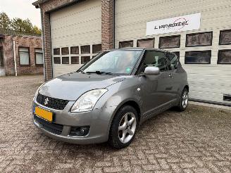 krockskadad bil auto Suzuki Swift 1.3 Comfort Airco 2008/5