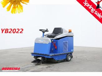 Unfall Kfz Maschinen Case  95 BJ 2022 33Hrs! Kehrmaschine / Veegmachine 2022/1