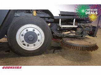 TENNANT  HMF 426 Veegmachine picture 15