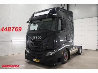 dañado camiones Iveco S-way 460 LNG LED ACC Standairco 4X2 . 2021/5