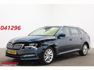 Voiture accidenté Skoda Superb Combi 1.4 TSI iV Business Edition Plus LED ACC Memory Leder 30.318 km! 2024/3