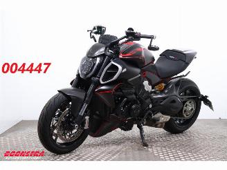 Schade motor Ducati Diavel V4 LED Quickshift WheelieContr. 1.794 km! 2024/7
