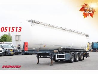 krockskadad bil oplegger LAG  O-3-TI Kipsilo 63m3 2016/3