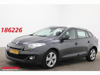 Schadeauto Renault Mégane 1.2 TCe Bose Navi Clima Cruise PDC 148.996 km! 2012/7
