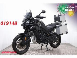 krockskadad bil motor CFMoto  800 MT Explorer LED Navi Cruise SHZ Heizgriffe 6.262 km! 2024/10